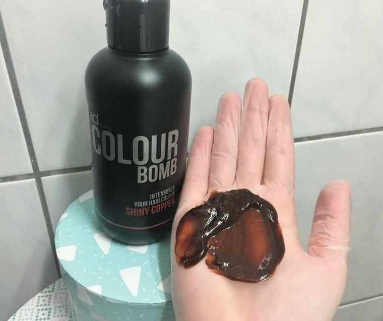 Hold dit farvede hår smukt og glansfuldt