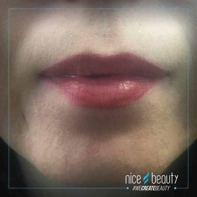 De lipstick-trucs die je lippen de hele dag mooi houden!