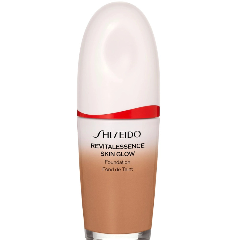 Se Shiseido Revitalessence Glow Foundation 30 ml - 410 Sunstone hos NiceHair.dk