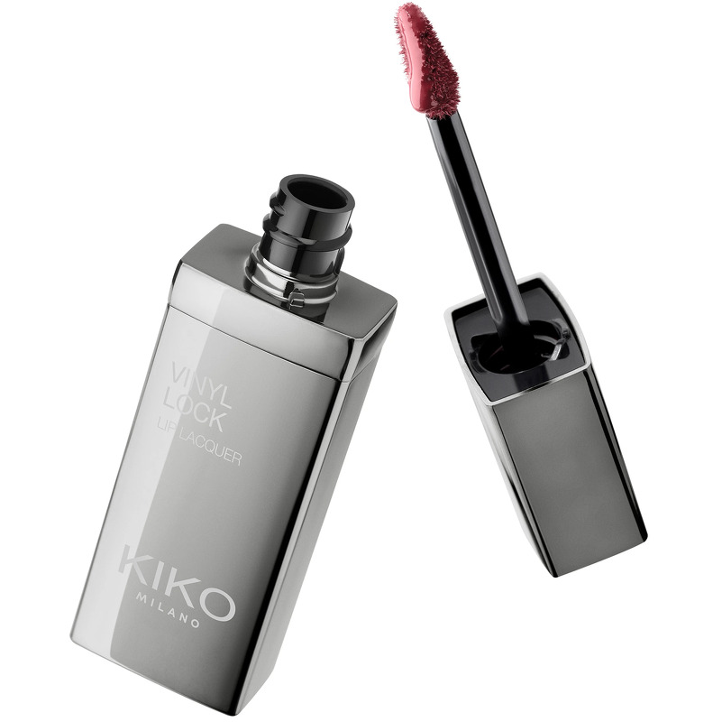 KIKO Milano Vinyl Lock Lip Lacquer 4 ml - 03 Coral Sketch