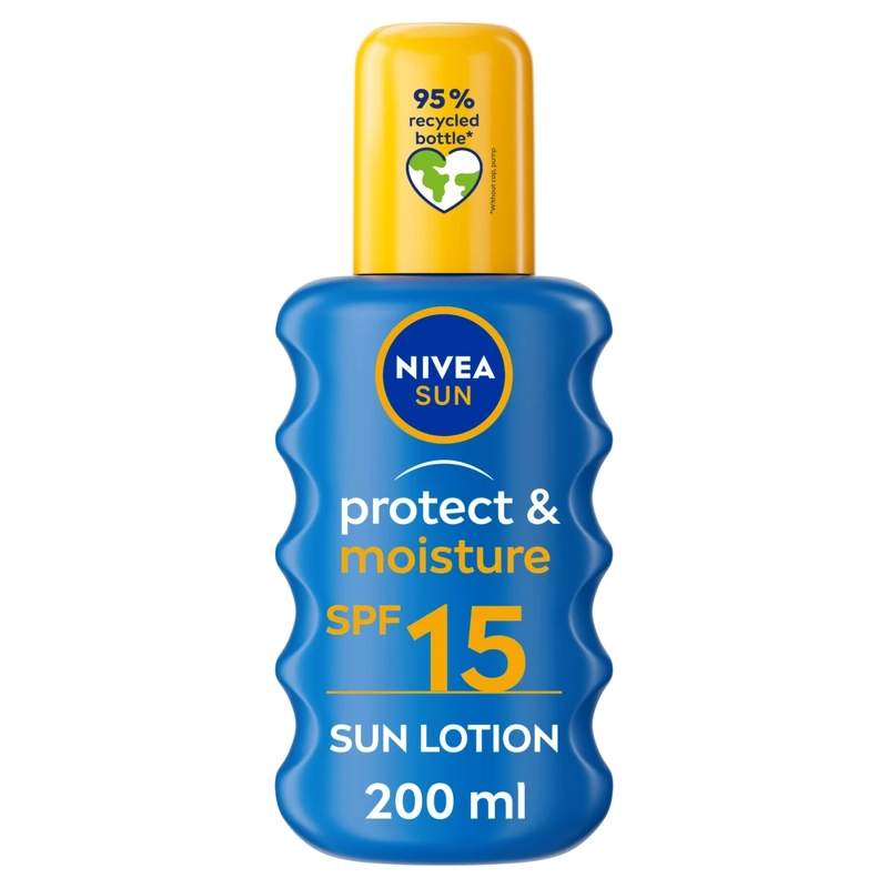 Se Nivea Sun Protect & Moisture Sun Spray SPF 15 - 200 ml hos NiceHair.dk