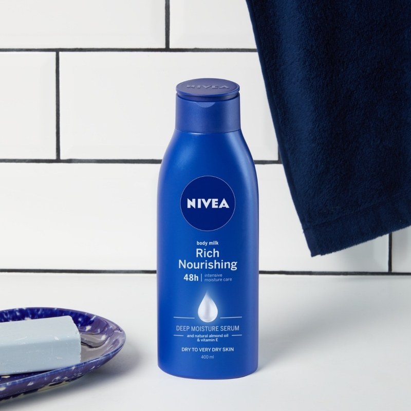 Nivea Nourishing Body Milk 250 ml